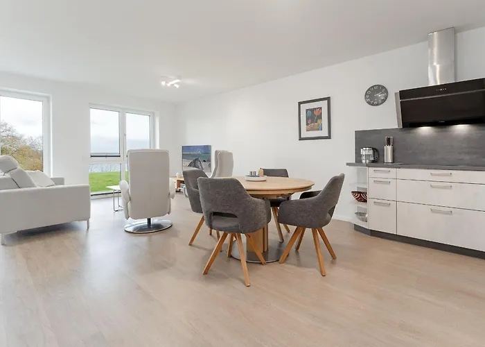 Haus Seeblick Abendroete * Bosau